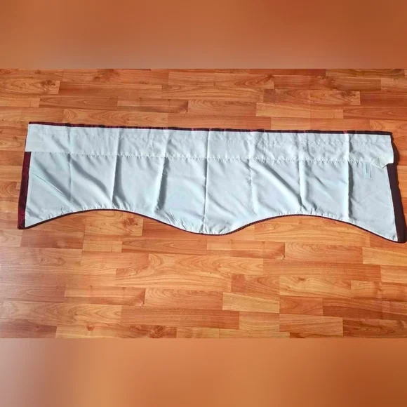 11 Window Topper - Picture 2 of 3